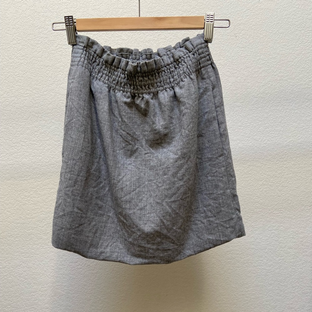 Grey skirt